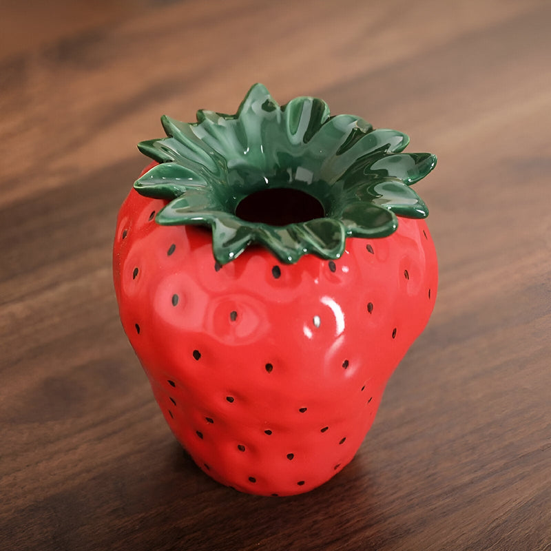 Ceramic Strawberry Shape Ashtray - The House Of BLOC