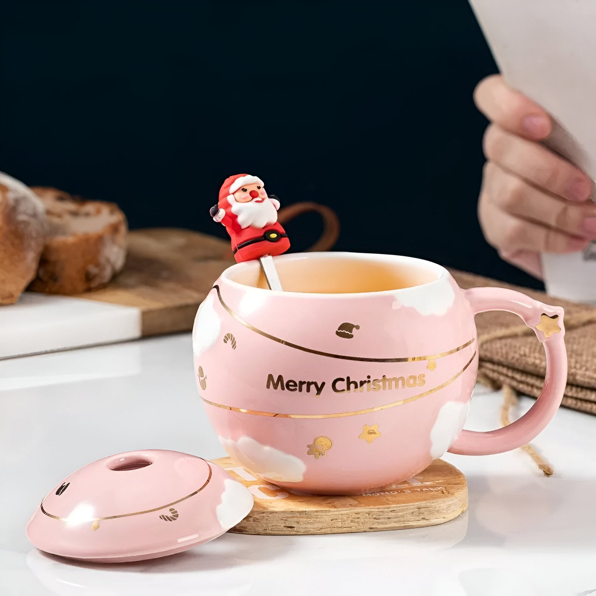 Christmas Santa Claus Mug With Matching Lid & Spoon - The House Of BLOC