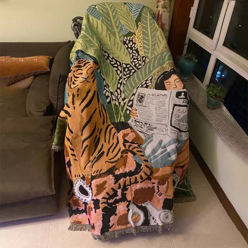 Cosy Cartoon Tiger Design Throw Blanket - The House Of BLOC