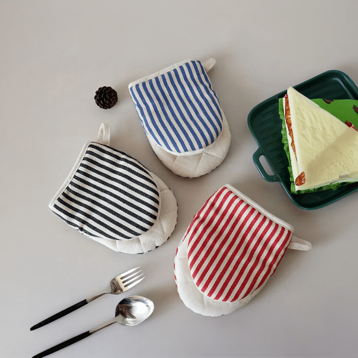 Cotton Striped Oven Glove - The House Of BLOC