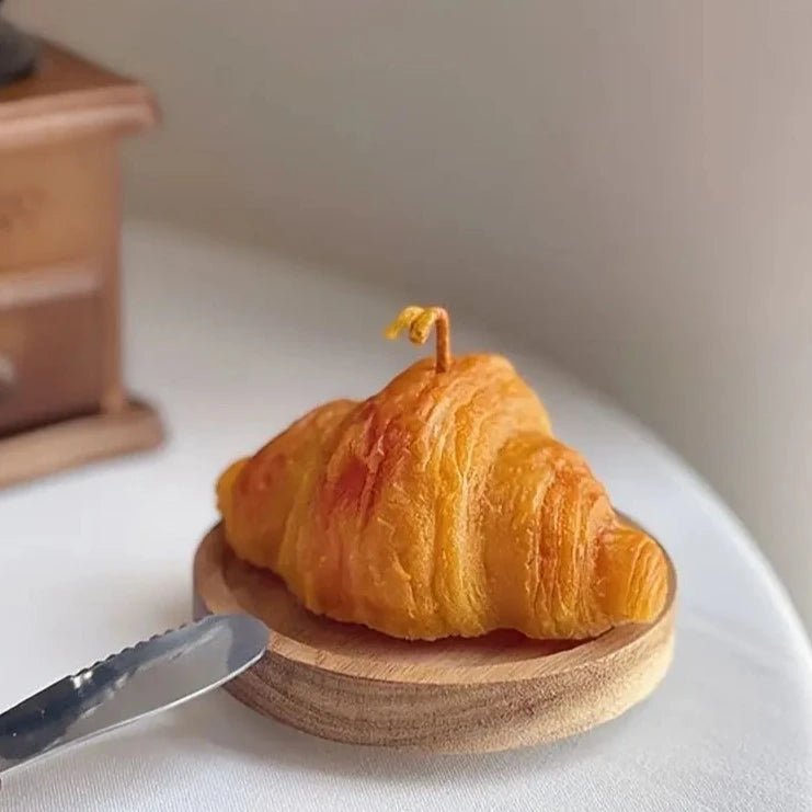 Croissant Shape Scented Aromatherapy Candle - The House Of BLOC