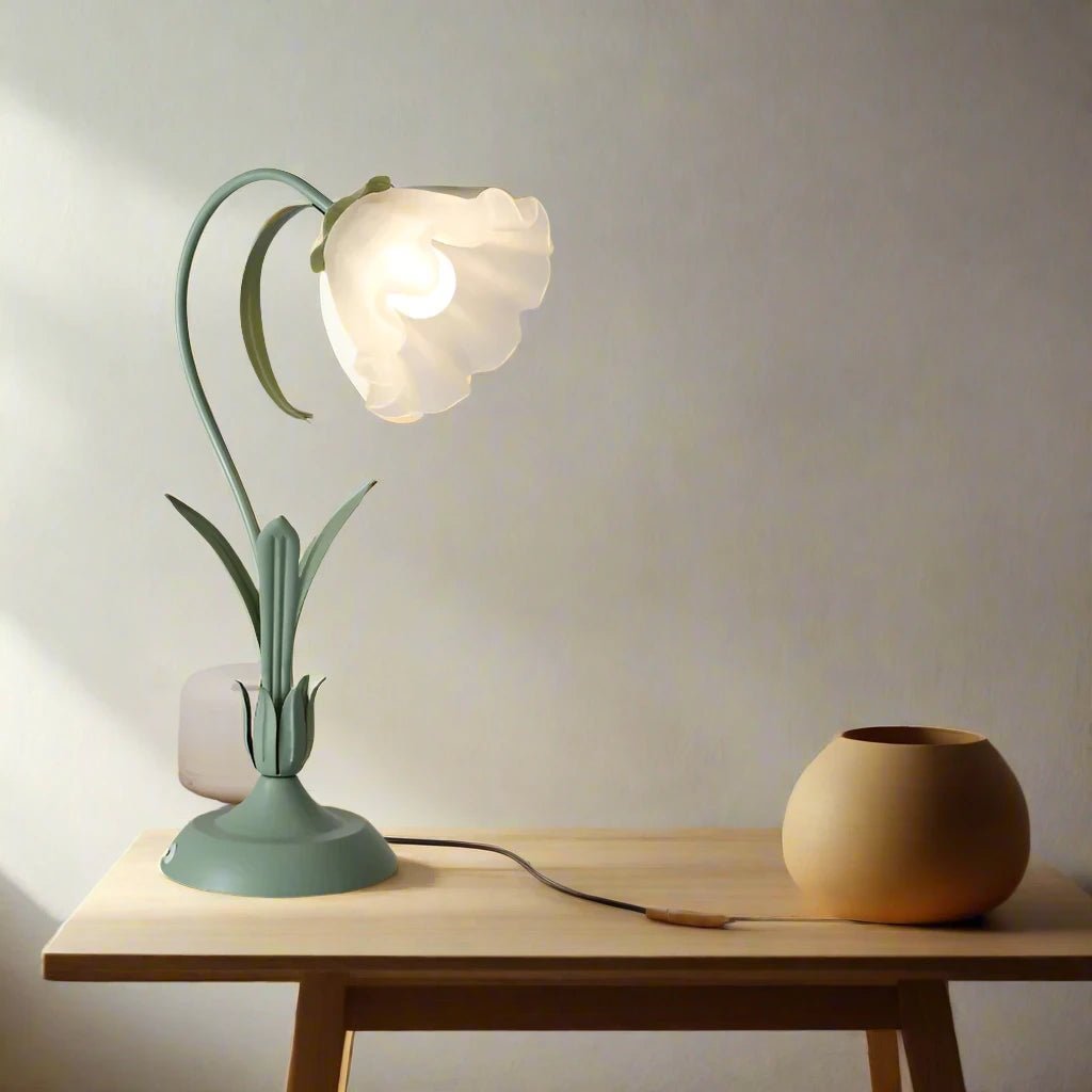 French Retro Style Flower Desk Lamp - The House Of BLOC