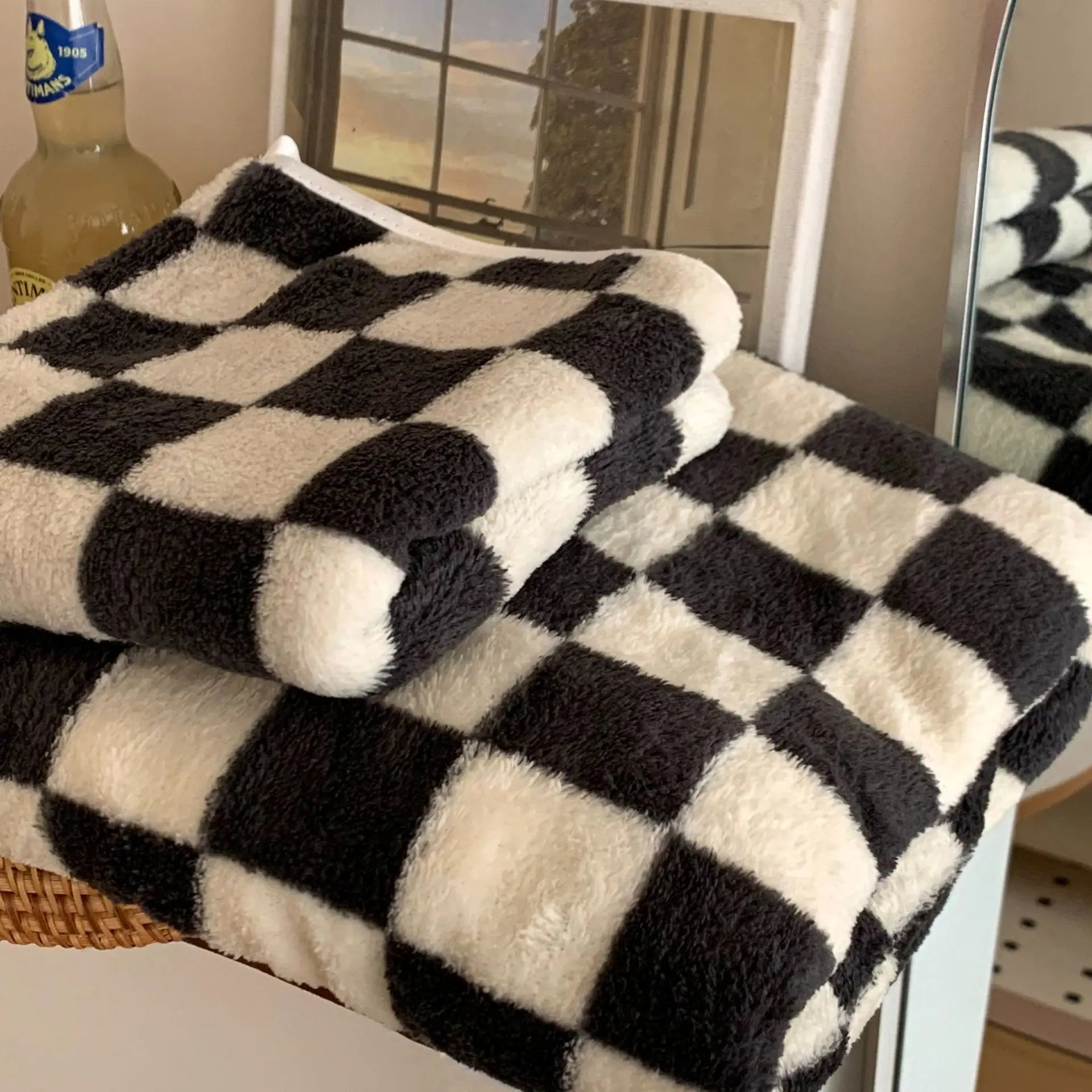 Large Black & White Checked Bathroom Towels - The House Of BLOC