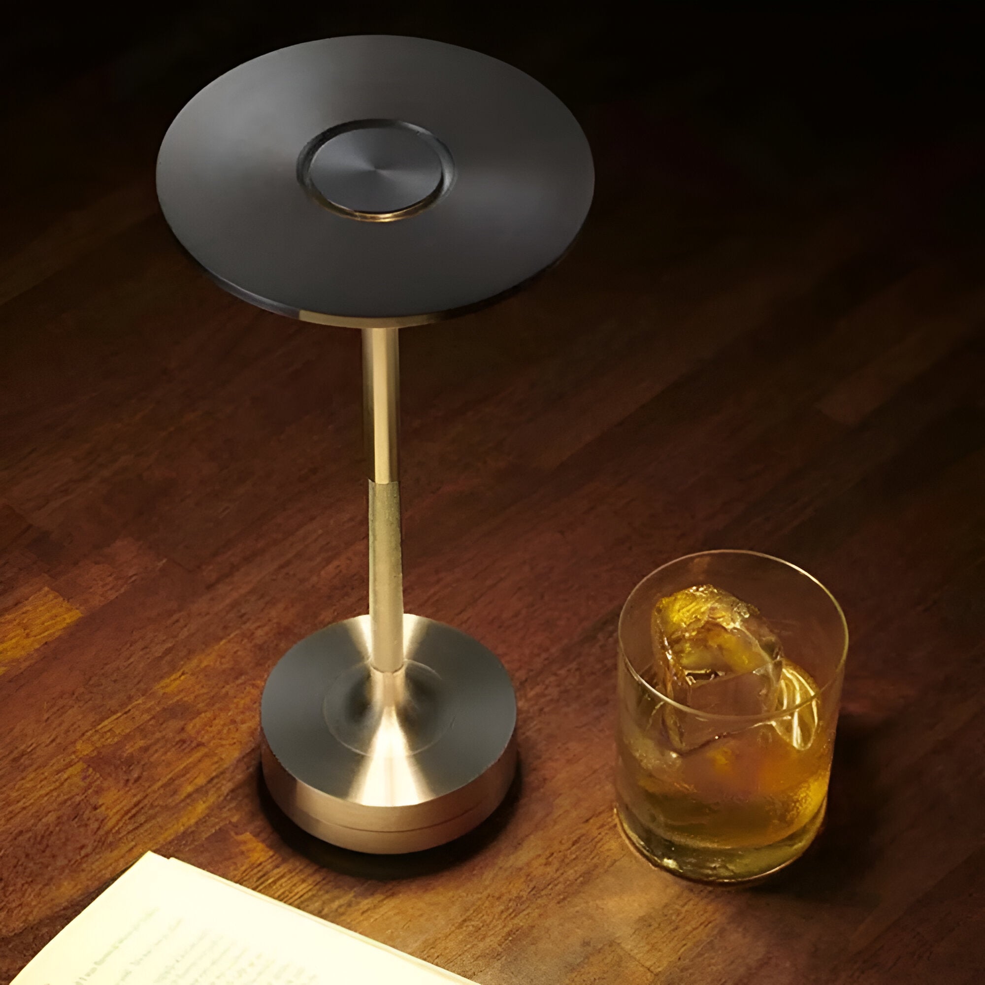 Minimalist Metallic LED Cordless Table Lamp - The House Of BLOC