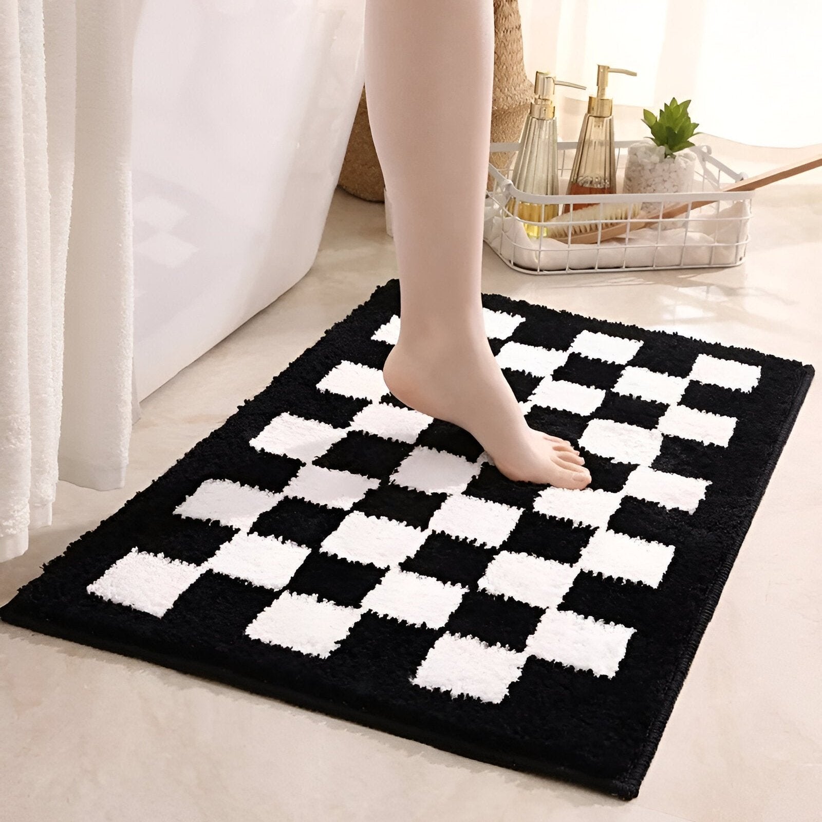 Plush Checkered Bath Mat - The House Of BLOC