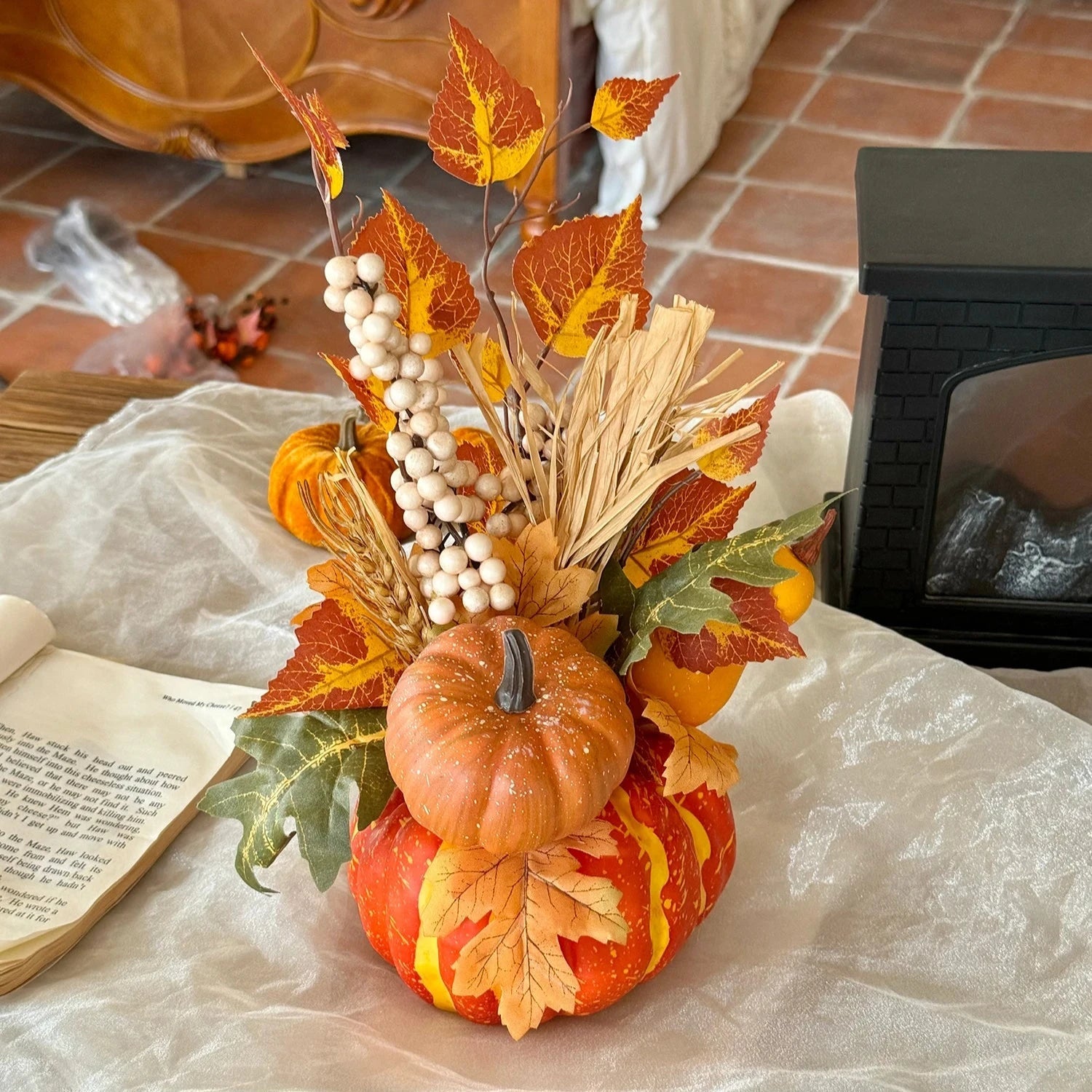 Pumpkin & Maple Leaf Halloween Table Decoration - The House Of BLOC