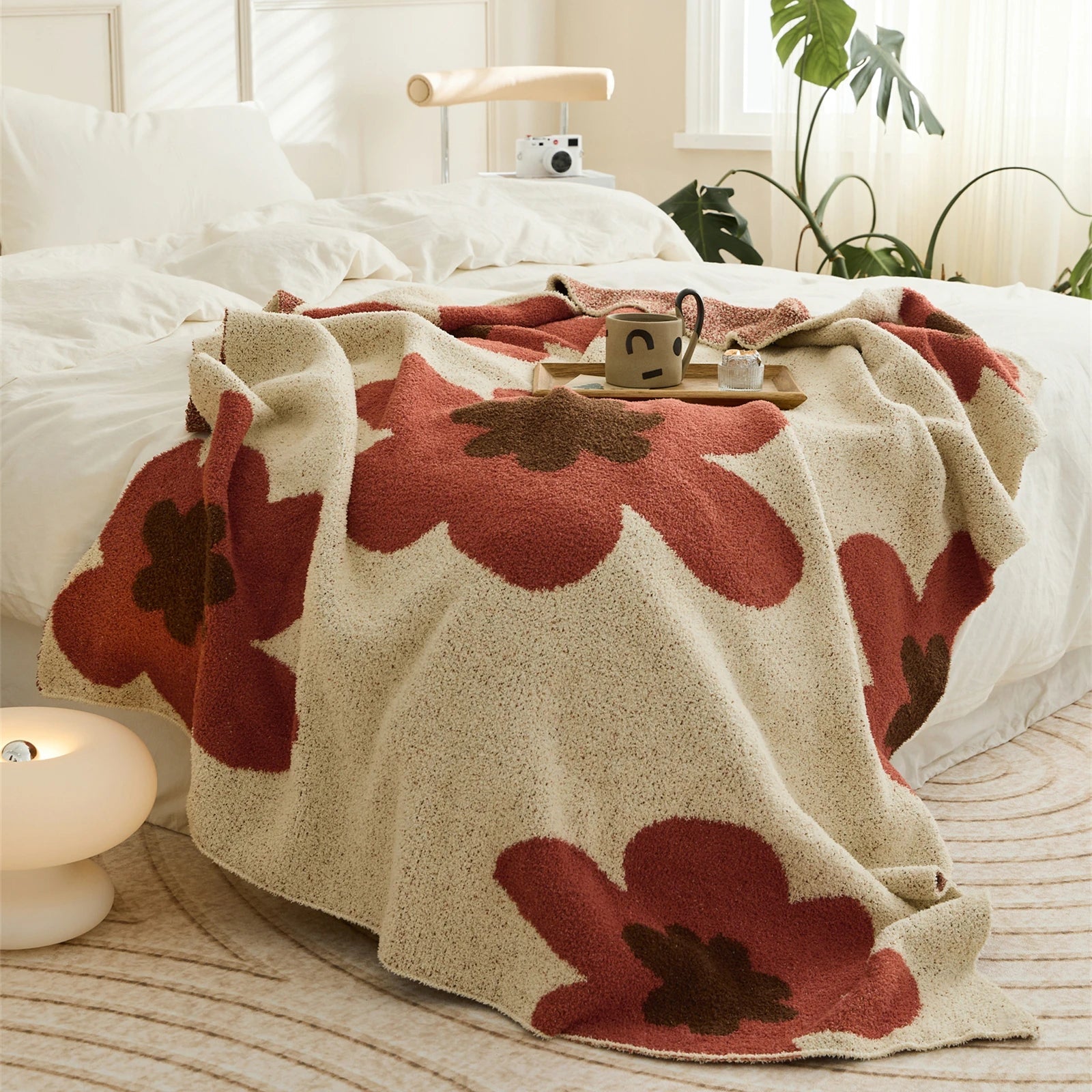 Super Soft Floral Throw Blanket - The House Of BLOC