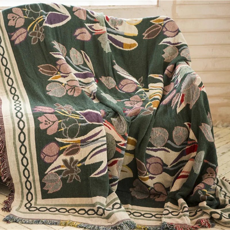 Vintage Style Tulip Flowers Knitted Blanket - The House Of BLOC