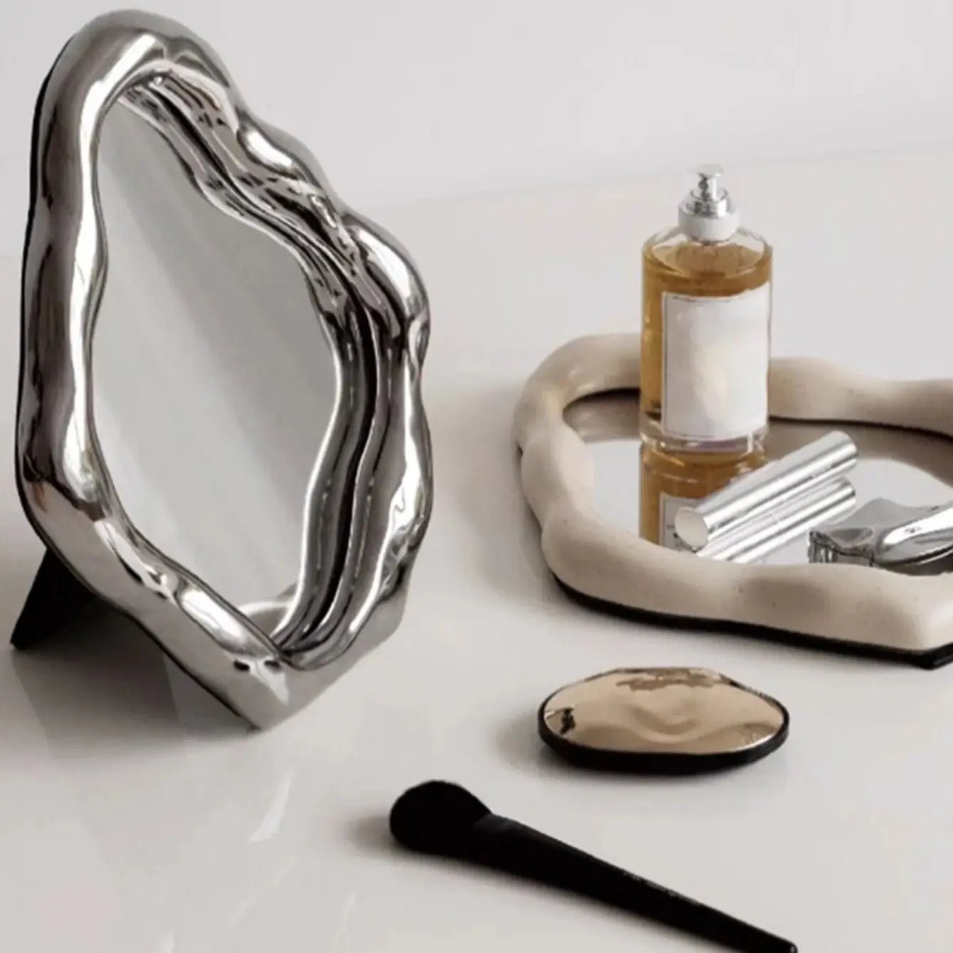 Abstract Oval Shape Dresser Mirror - The House Of BLOC