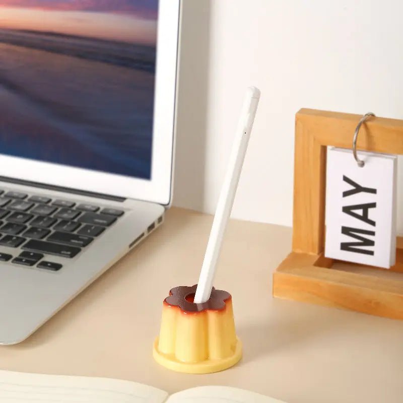 Cartoon Pudding Shape Pen Holder - The House Of BLOC