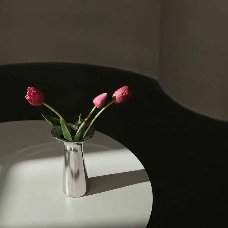 Elegant & Sleek Silver Ceramic Flower Vase - The House Of BLOC