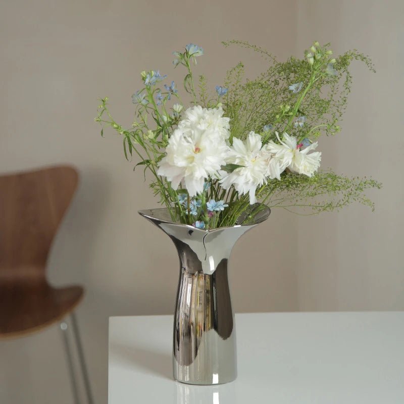 Elegant & Sleek Silver Ceramic Flower Vase - The House Of BLOC