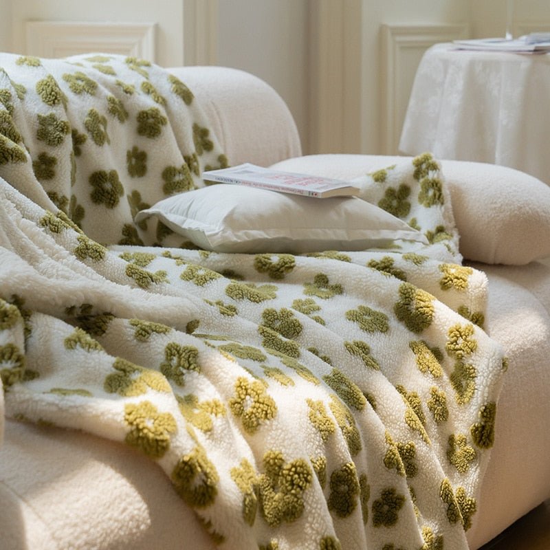 Fluffy Floral Plush Thickened Blanket - The House Of BLOC