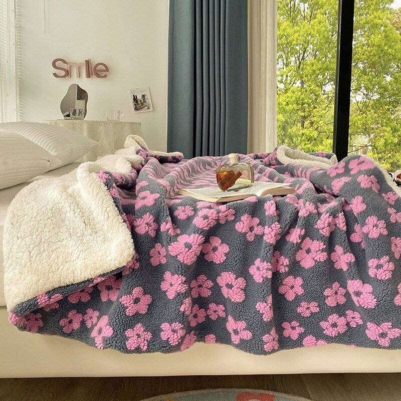 Fluffy Floral Plush Thickened Blanket - The House Of BLOC