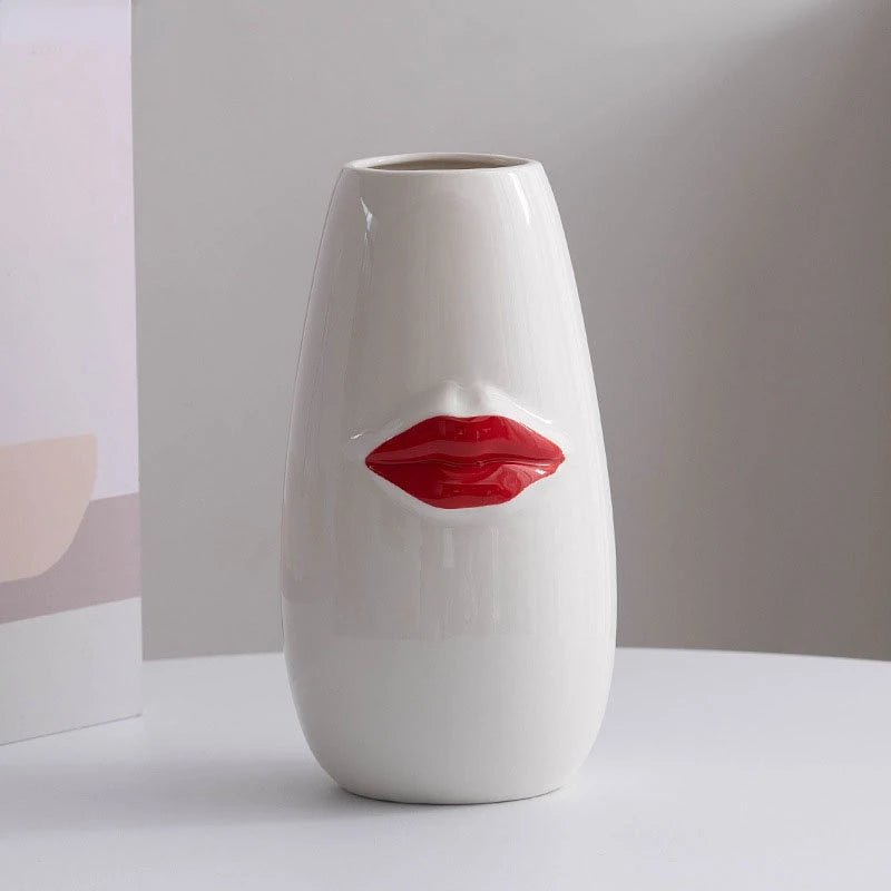 Red Lips Porcelain Vase - The House Of BLOC
