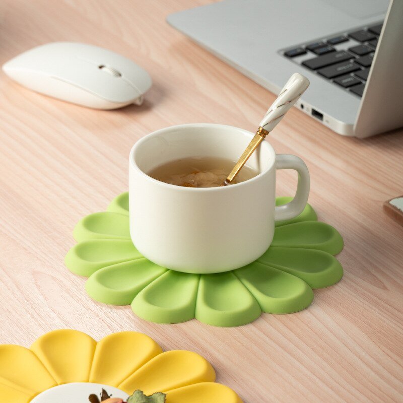 Simple Daisy Flower Pastel Insulated Coaster - The House Of BLOC