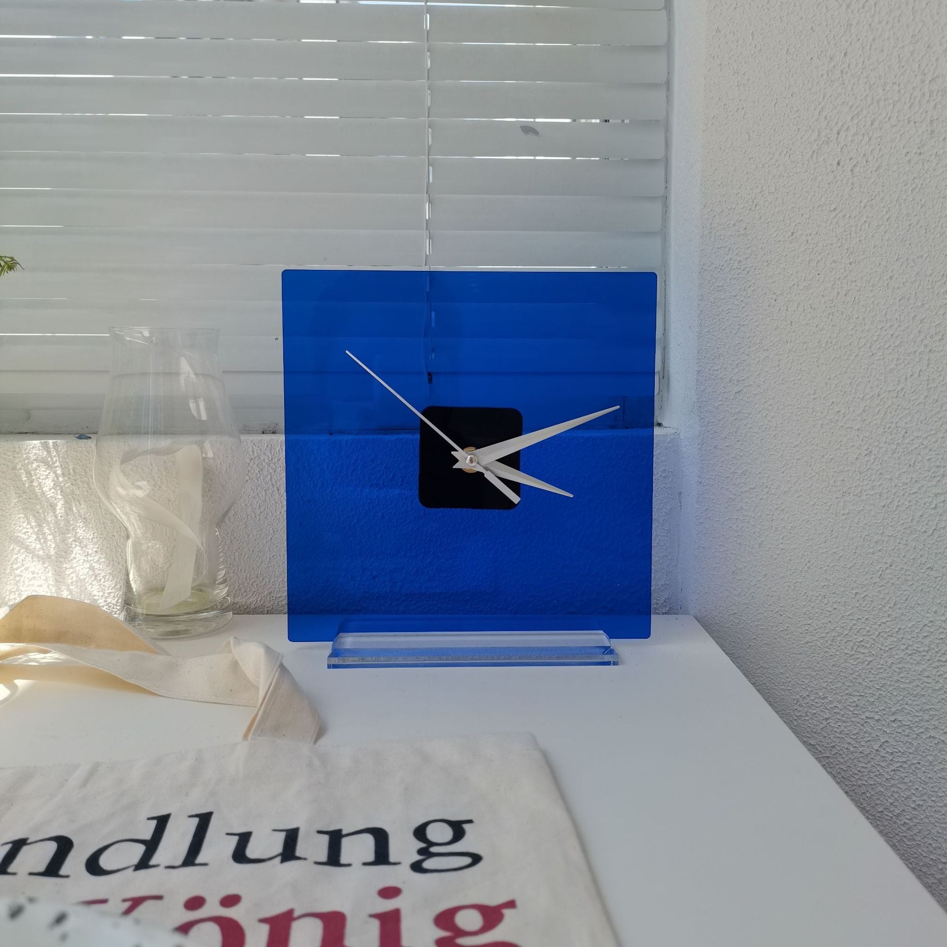 Simple Modern Blue Living Room Desk Clock - The House Of BLOC