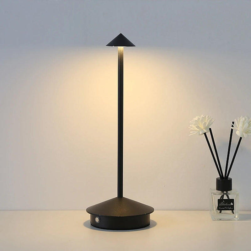 Triangle Point Dimming Table Lamp - The House Of BLOC